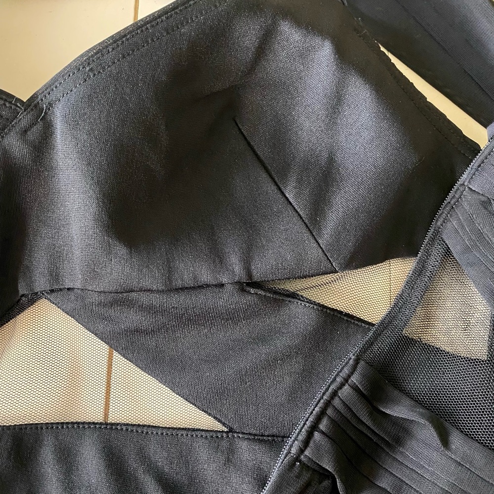 NWOT Betsy & Adams Sleeveless Cutout Gown - Picture 7 of 15